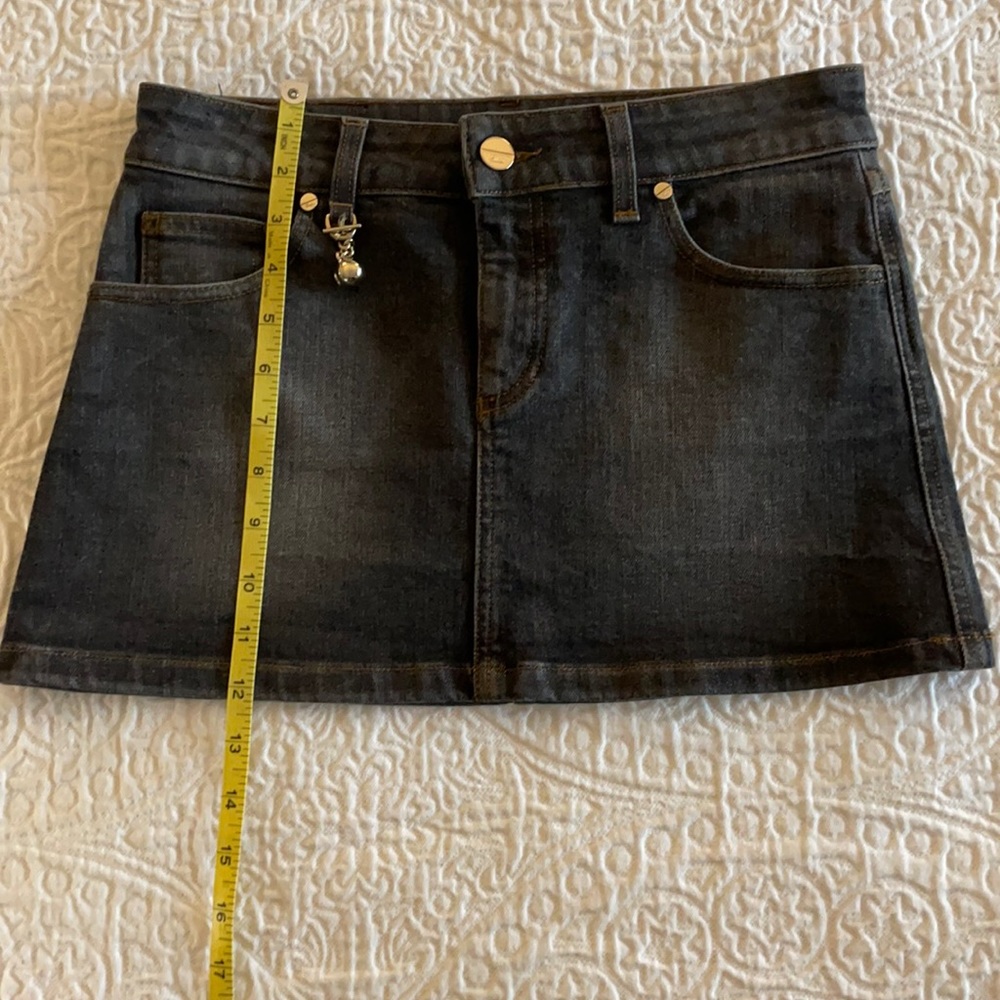 Gucci skirt size 40, US size 4.